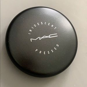 MAC Cosmetics Makeup - Brand new MAC cosmetics iridescent pressed powder MAC Cosmetics Makeup - Brand new MAC cosmetics iridescent pressed powder